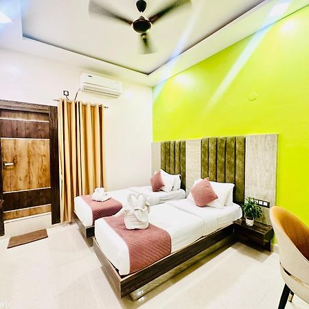 Hotel Sky International- Airport Zone Hyderabad เชมชาบัด ภายนอก รูปภาพ
