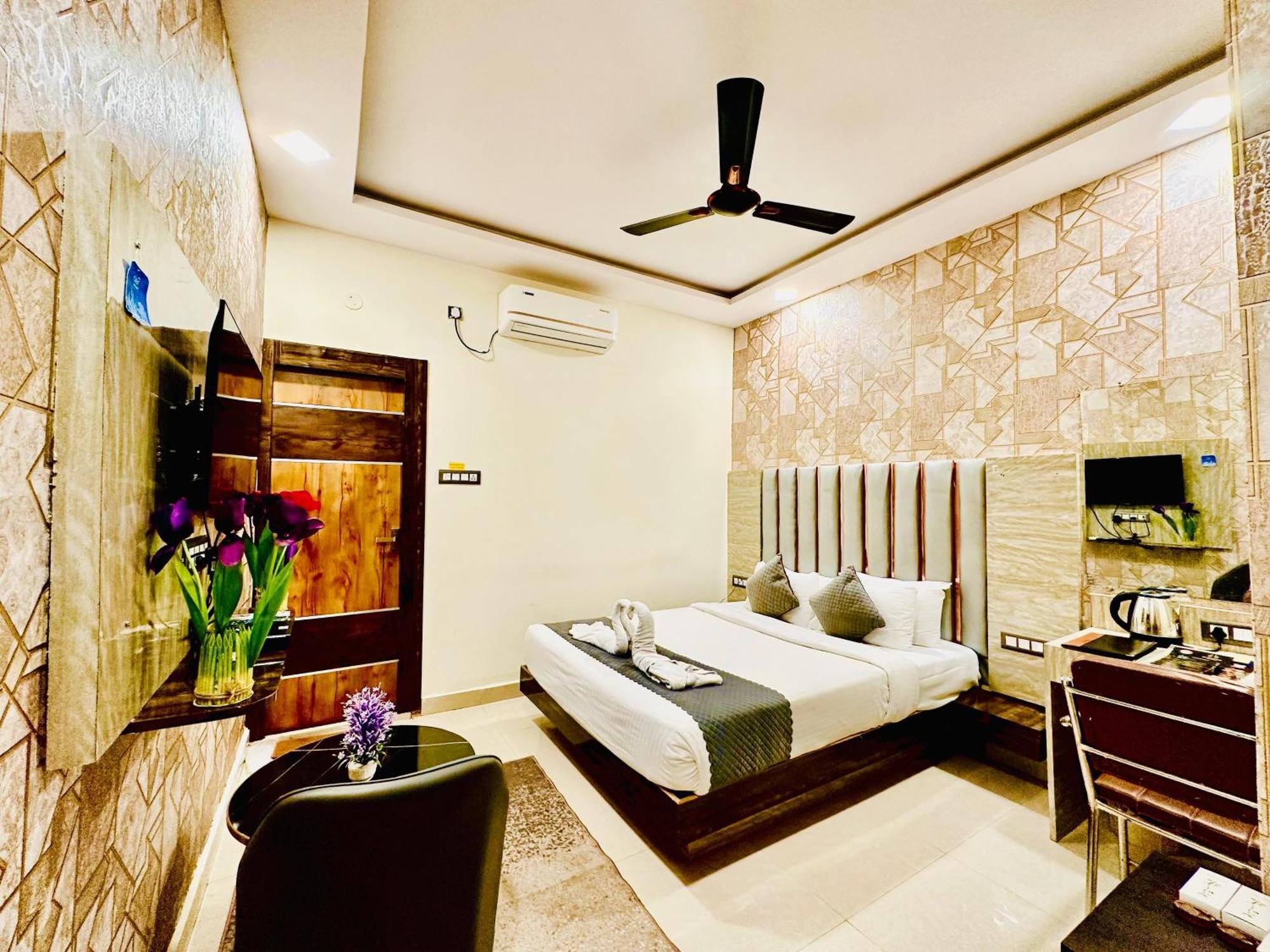 Hotel Sky International- Airport Zone Hyderabad เชมชาบัด ภายนอก รูปภาพ
