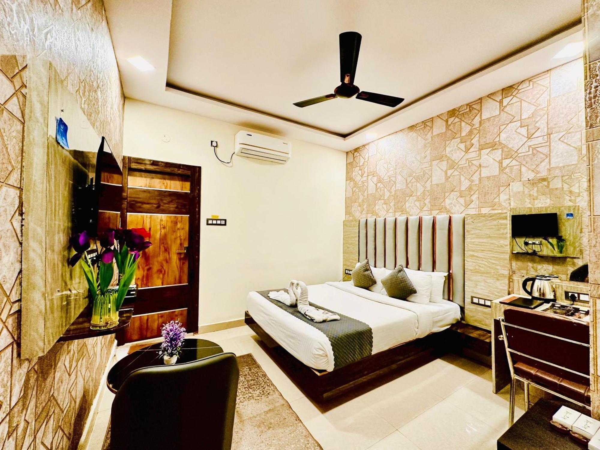 Hotel Sky International- Airport Zone Hyderabad เชมชาบัด ภายนอก รูปภาพ