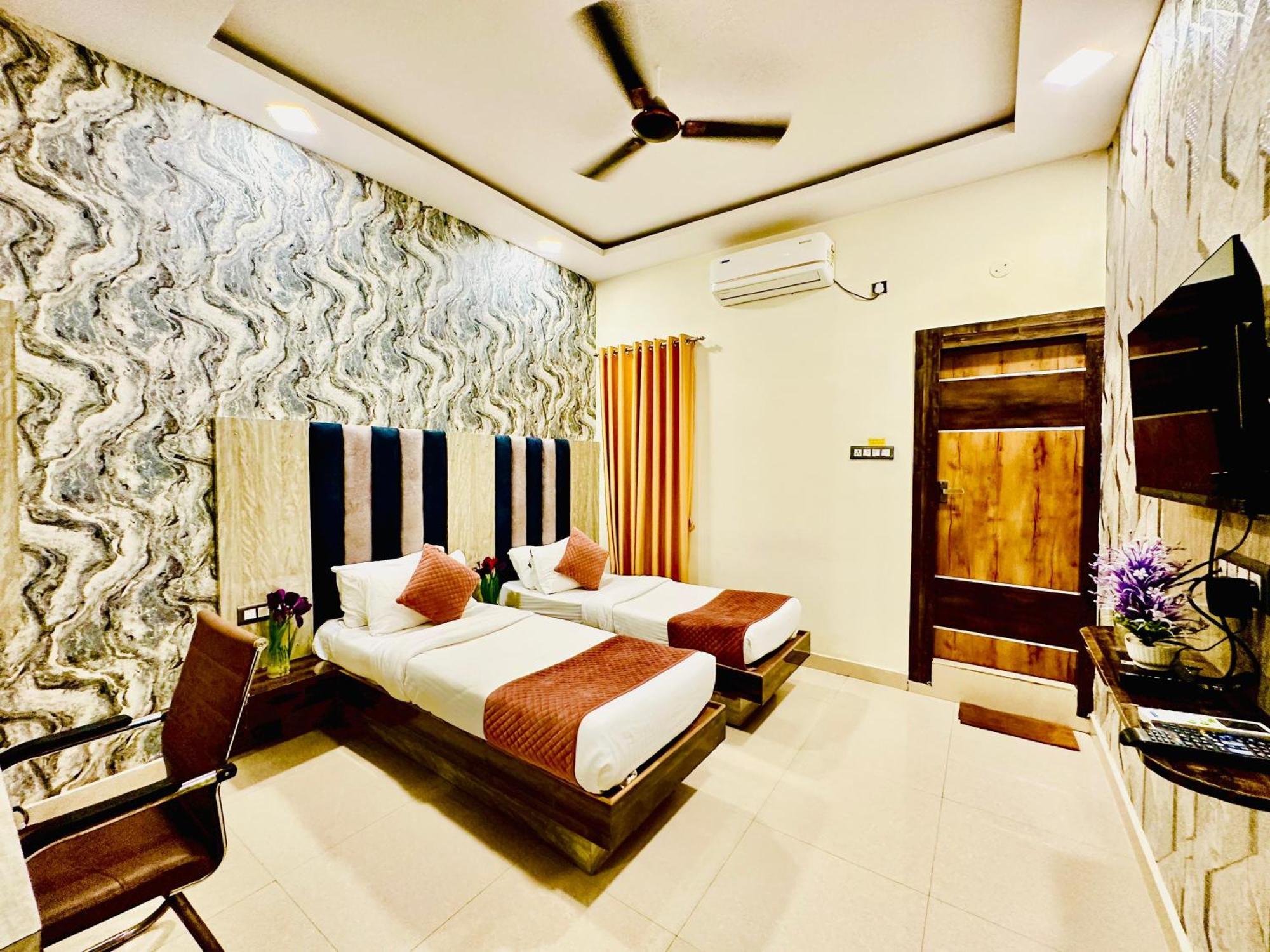 Hotel Sky International- Airport Zone Hyderabad เชมชาบัด ภายนอก รูปภาพ