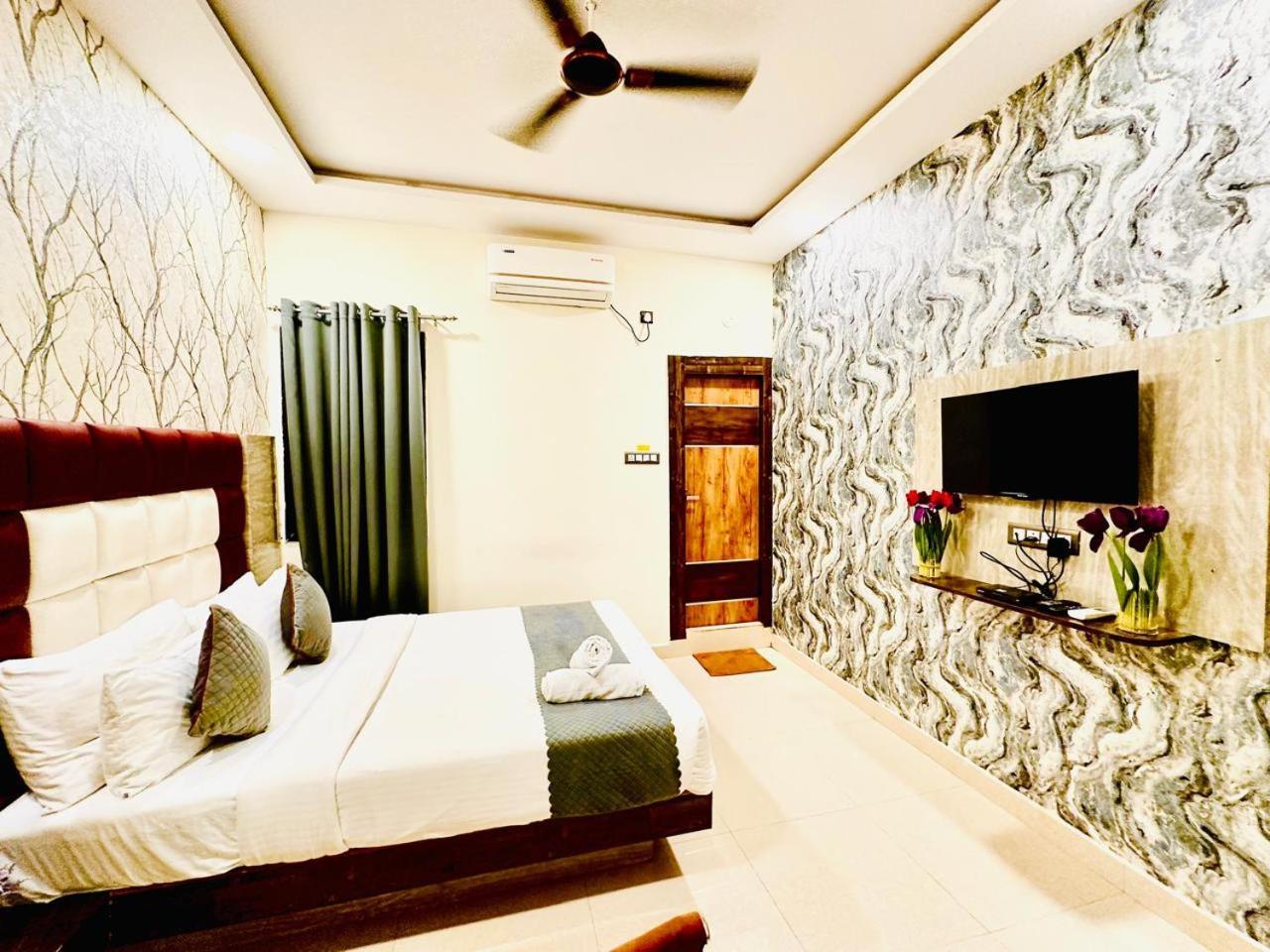 Hotel Sky International- Airport Zone Hyderabad เชมชาบัด ภายนอก รูปภาพ