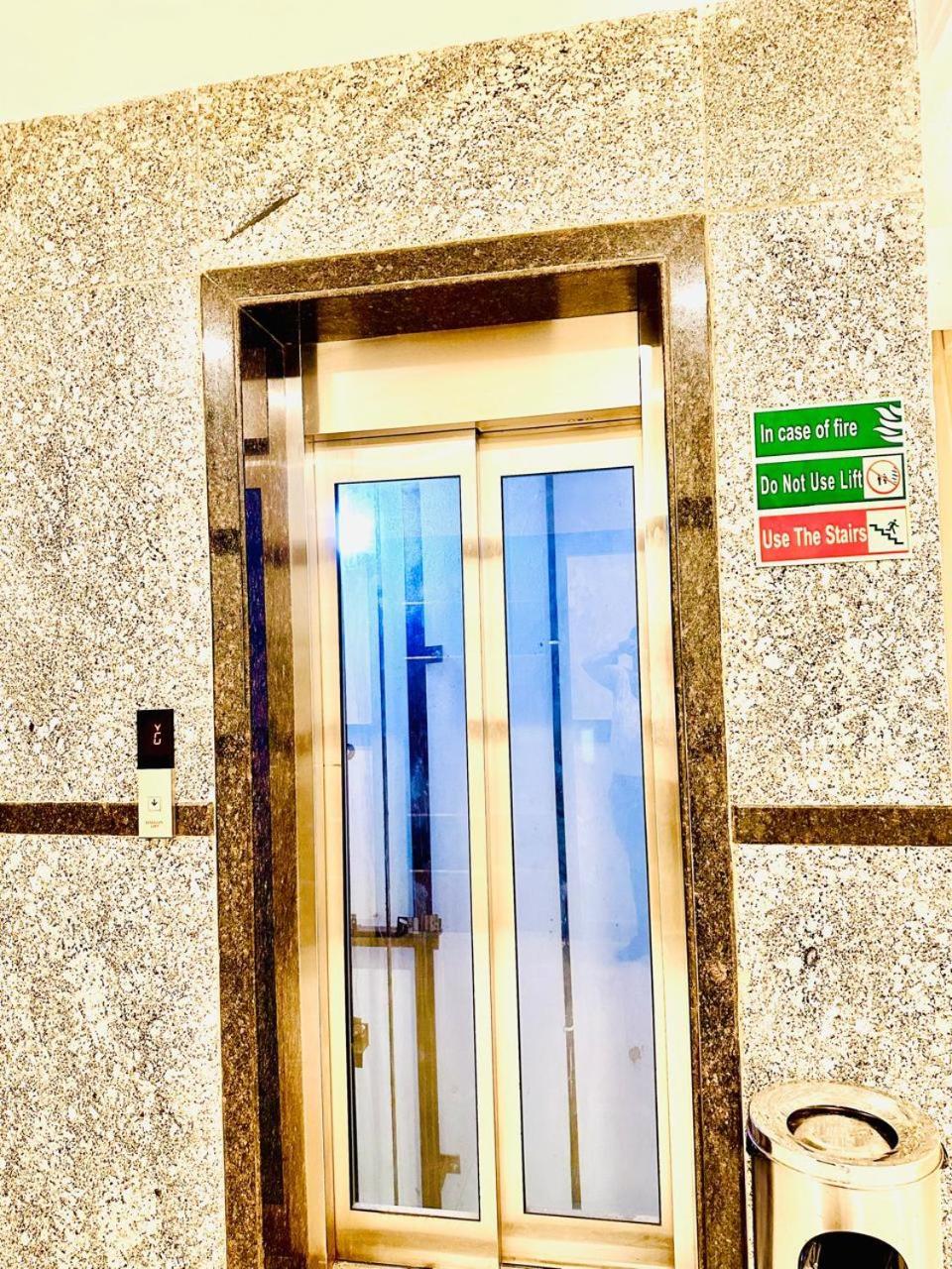 Hotel Sky International- Airport Zone Hyderabad เชมชาบัด ภายนอก รูปภาพ