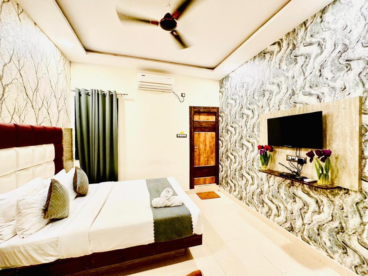 Hotel Sky International- Airport Zone Hyderabad เชมชาบัด ภายนอก รูปภาพ