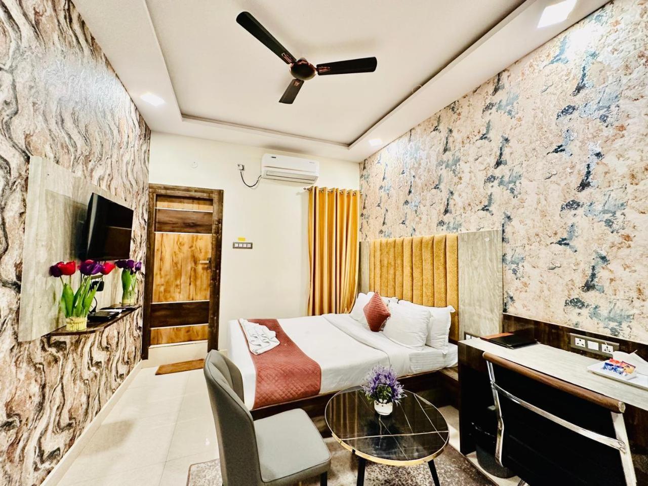 Hotel Sky International- Airport Zone Hyderabad เชมชาบัด ภายนอก รูปภาพ