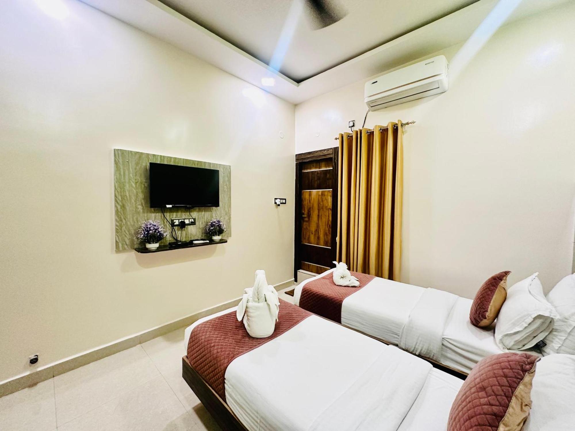 Hotel Sky International- Airport Zone Hyderabad เชมชาบัด ภายนอก รูปภาพ