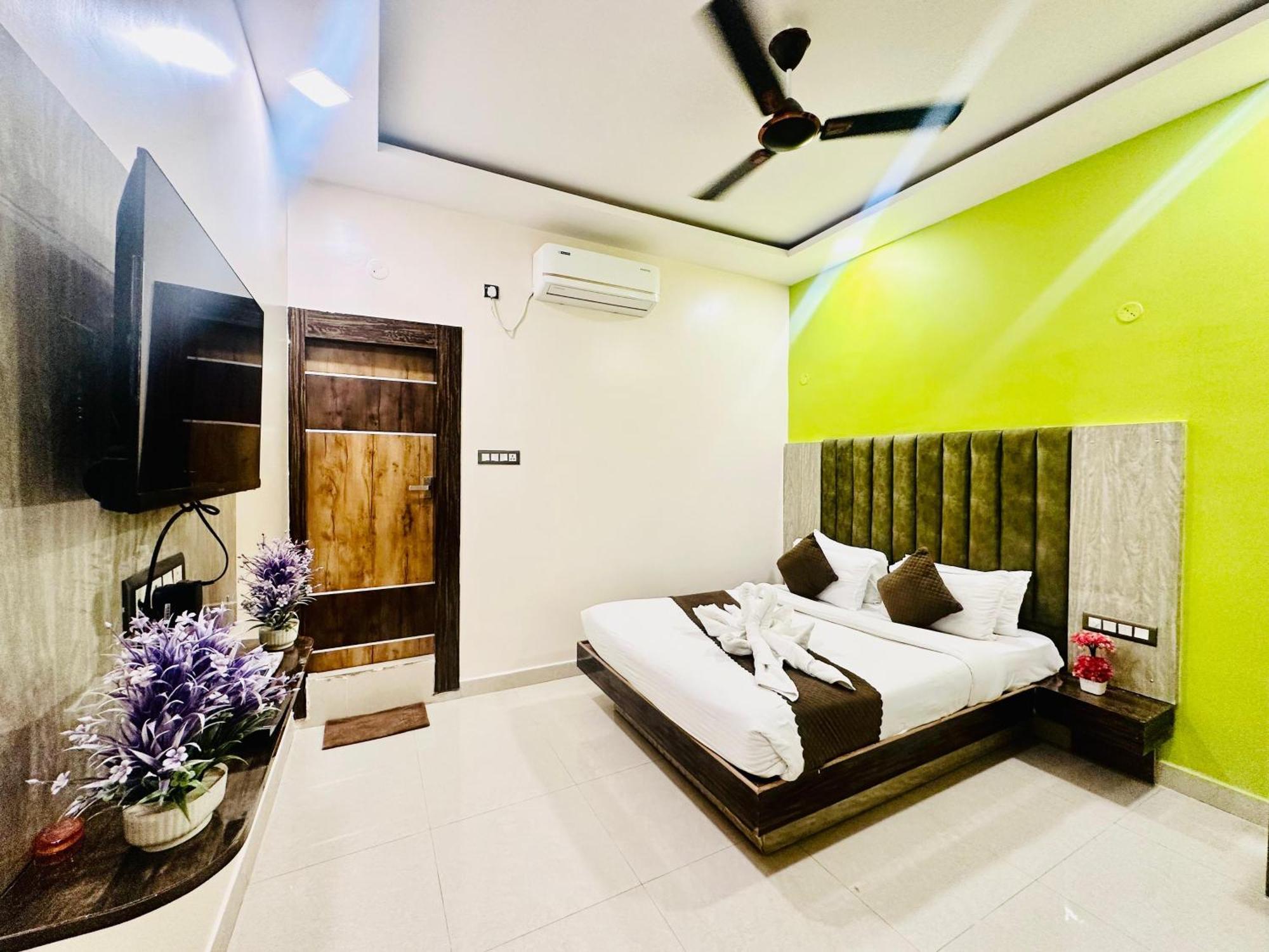 Hotel Sky International- Airport Zone Hyderabad เชมชาบัด ภายนอก รูปภาพ